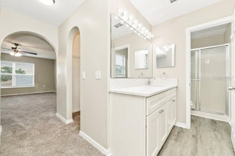 Villa ou maison à louer à Gibsonton, Floride: 3 chambres, 205.78 m2 № 2389423 - photo 10