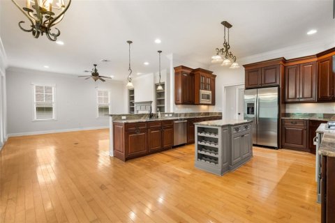 House in Gainesville, Florida 4 bedrooms, 284 sq.m. № 1840089 - photo 24