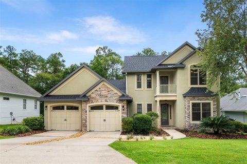 House in Gainesville, Florida 4 bedrooms, 284 sq.m. № 1840089 - photo 1