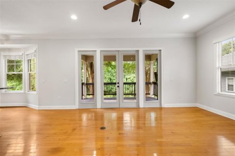 House in Gainesville, Florida 4 bedrooms, 284 sq.m. № 1840089 - photo 16