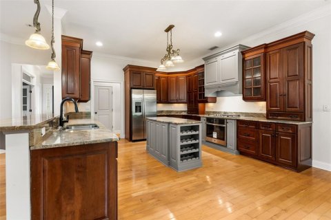 House in Gainesville, Florida 4 bedrooms, 284 sq.m. № 1840089 - photo 25