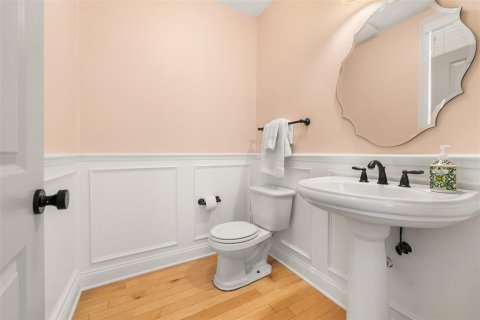 House in Gainesville, Florida 4 bedrooms, 284 sq.m. № 1840089 - photo 8