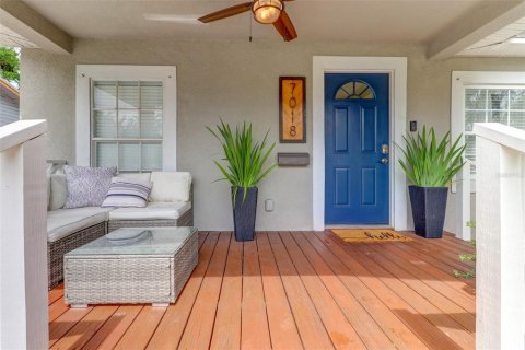 Villa ou maison à louer à Tampa, Floride: 2 chambres, 81.75 m2 № 2413792 - photo 3