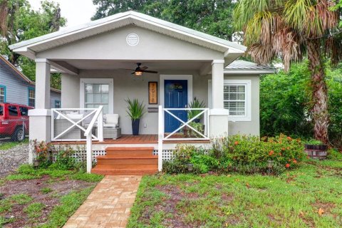 Villa ou maison à Tampa, Floride 2 chambres, 81.75 m2 № 2413792