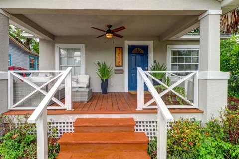 Villa ou maison à louer à Tampa, Floride: 2 chambres, 81.75 m2 № 2413792 - photo 2
