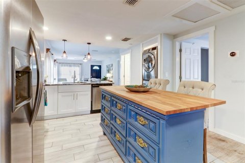 Villa ou maison à louer à Tampa, Floride: 2 chambres, 81.75 m2 № 2413792 - photo 16