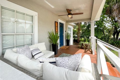 Villa ou maison à louer à Tampa, Floride: 2 chambres, 81.75 m2 № 2413792 - photo 5