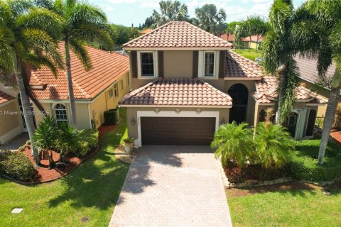 House in Boynton Beach, Florida 5 bedrooms, 226.59 sq.m. № 1728622 - photo 1