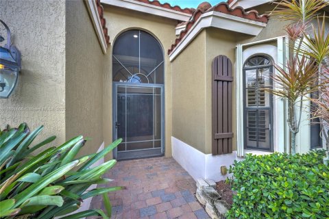 House in Boynton Beach, Florida 5 bedrooms, 226.59 sq.m. № 1728622 - photo 14