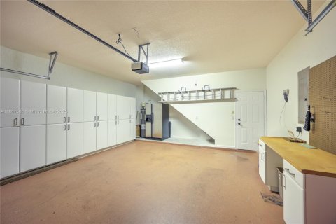 House in Boynton Beach, Florida 5 bedrooms, 226.59 sq.m. № 1728622 - photo 26