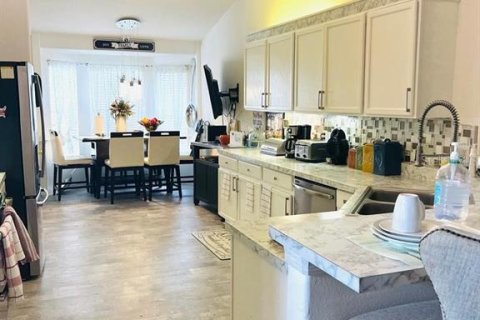 Casa en alquiler en Oviedo, Florida, 4 dormitorios, 186.36 m2 № 1900763 - foto 3