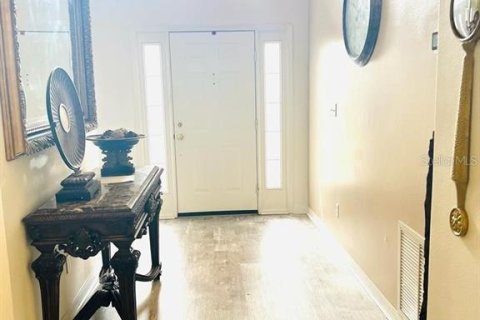 Villa ou maison à louer à Oviedo, Floride: 4 chambres, 186.36 m2 № 1900763 - photo 2