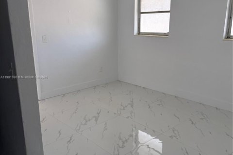 Apartment in Miami, Florida 2 bedrooms, 74.88 sq.m. № 1953150 - photo 5