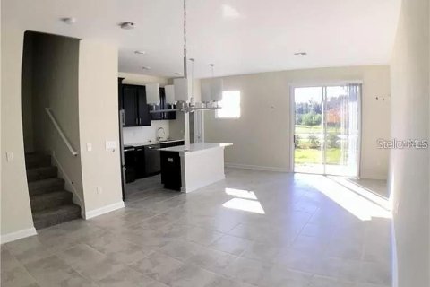 Touwnhouse à vendre à Kissimmee, Floride: 3 chambres, 155.52 m2 № 2123766 - photo 6