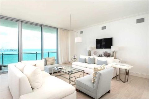Copropriété à vendre à Bal Harbour, Floride: 2 chambres, 177.72 m2 № 2432300 - photo 14