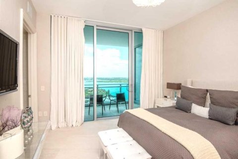 Copropriété à vendre à Bal Harbour, Floride: 2 chambres, 177.72 m2 № 2432300 - photo 11