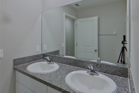 Casa en alquiler en Sun City Center, Florida, 5 dormitorios, 224.36 m2 № 1910991 - foto 15