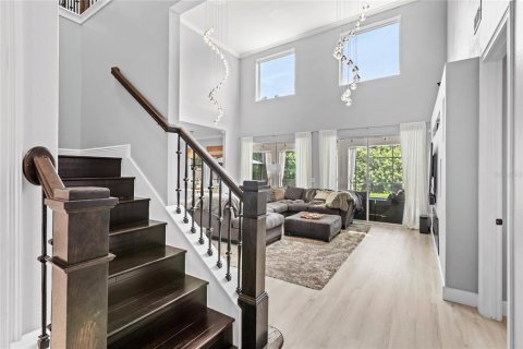 House in Orlando, Florida 6 bedrooms, 428.74 sq.m. № 1829979 - photo 8