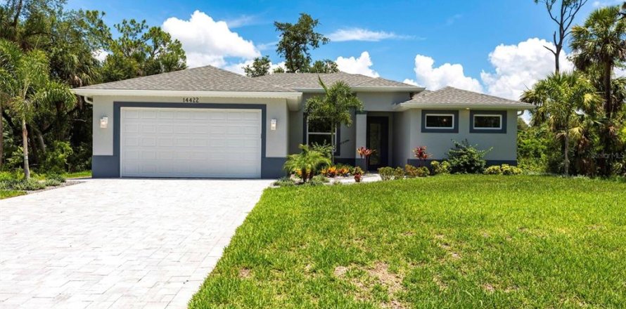 House in Port Charlotte, Florida 3 bedrooms, 156.82 sq.m. № 1803080