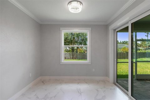 House in Port Charlotte, Florida 3 bedrooms, 156.82 sq.m. № 1803080 - photo 20