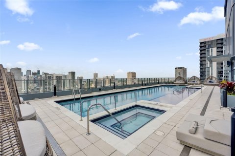 Купить кондоминиум в Майами, Флорида 2 спальни, 77.57м2, № 2060506 - фото 14