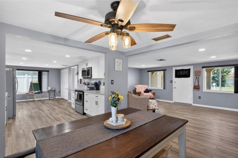 Villa ou maison à vendre à Port Richey, Floride: 2 chambres, 119.01 m2 № 2204440 - photo 15
