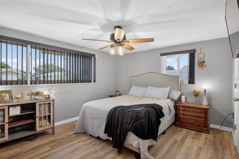 Villa ou maison à vendre à Port Richey, Floride: 2 chambres, 119.01 m2 № 2204440 - photo 17