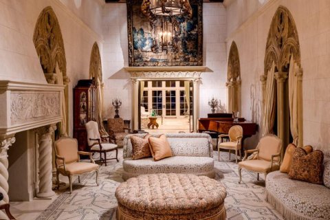 House in Palm Beach, Florida 7 bedrooms, 1328.69 sq.m. № 2187356 - photo 5