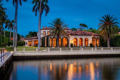 Casa en Palm Beach, Florida 7 dormitorios, 1328.69 m2 № 2187356