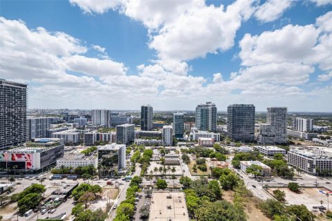 Кондоминиум с 2 спальнями в Майами, Флорида № 2062093