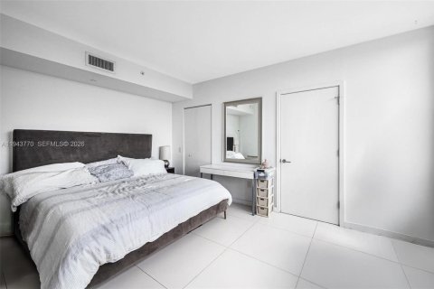 Купить кондоминиум в Майами, Флорида 2 спальни, 87.7м2, № 2062093 - фото 10