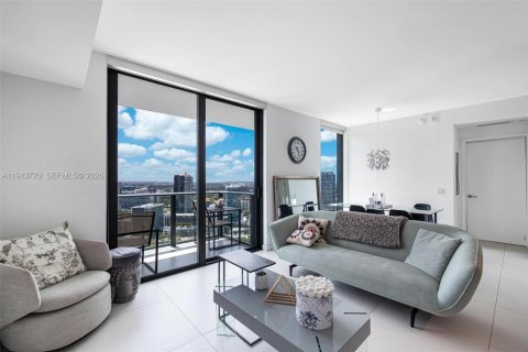 Купить кондоминиум в Майами, Флорида 2 спальни, 87.7м2, № 2062093 - фото 8