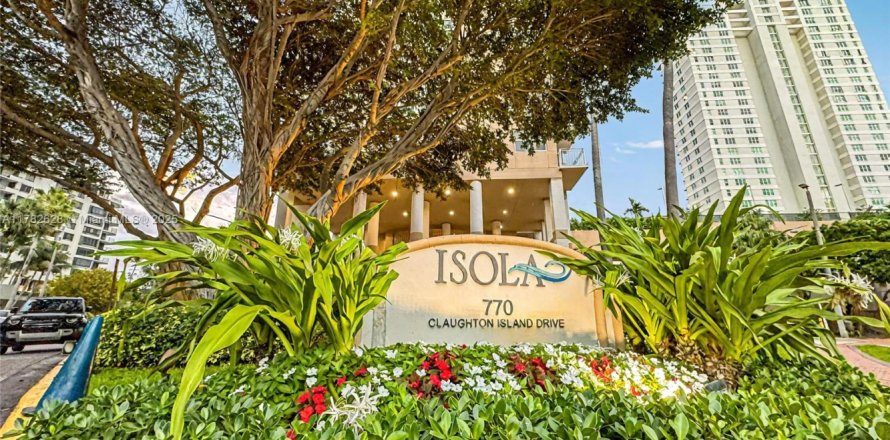 Condo in Miami, Florida, 1 bedroom  № 1863436