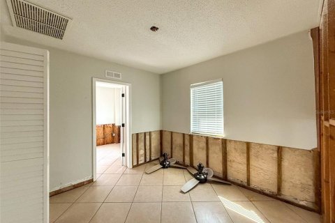 House in Tampa, Florida 3 bedrooms, 75.99 sq.m. № 1569316 - photo 7