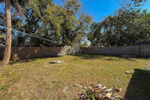 House in Tampa, Florida 3 bedrooms, 75.99 sq.m. № 1569316 - photo 16