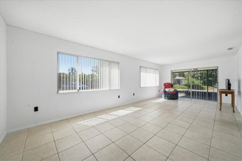Купить кондоминиум в Нью-Порт-Ричи, Флорида 5 комнат, 106.28м2, № 2220411 - фото 11