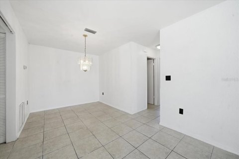 Купить кондоминиум в Нью-Порт-Ричи, Флорида 5 комнат, 106.28м2, № 2220411 - фото 21