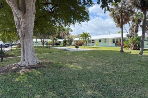 Condo in Lighthouse Point, Florida, 1 bedroom  № 2153846 - photo 2