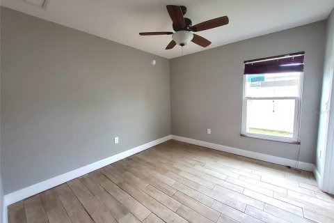 Casa en venta en Bradenton, Florida, 3 dormitorios, 127.28 m2 № 1608948 - foto 3