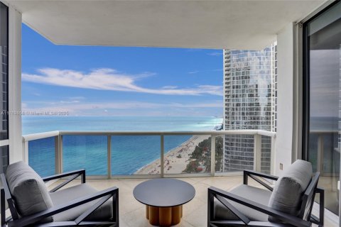 Copropriété à vendre à Sunny Isles Beach, Floride: 3 chambres, 174.01 m2 № 1867653 - photo 2