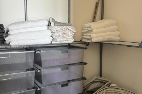 Appartement à louer à Coral Gables, Floride: 2 chambres, 100.71 m2 № 2046032 - photo 23