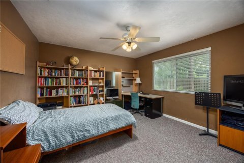 House in Gainesville, Florida 6 bedrooms, 404.22 sq.m. № 1798565 - photo 28