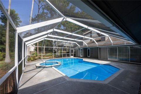 House in Gainesville, Florida 6 bedrooms, 404.22 sq.m. № 1798565 - photo 2