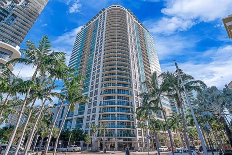 Condominio en venta en Miami, Florida, 3 dormitorios, 154.96 m2 № 1932130 - foto 25