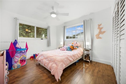 Villa ou maison à vendre à Miami, Floride: 3 chambres, 149.67 m2 № 2010120 - photo 9