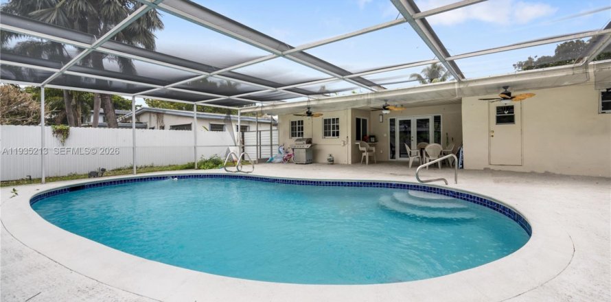 Villa ou maison à Miami, Floride 3 chambres, 149.67 m2 № 2010120