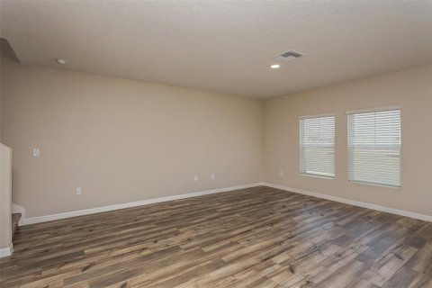 House in Haines City, Florida 4 bedrooms, 189.43 sq.m. № 1831846 - photo 12