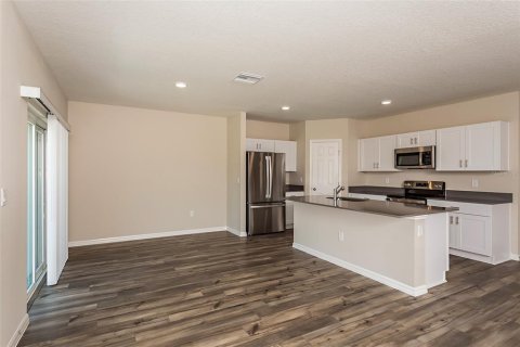 House in Haines City, Florida 4 bedrooms, 189.43 sq.m. № 1831846 - photo 6