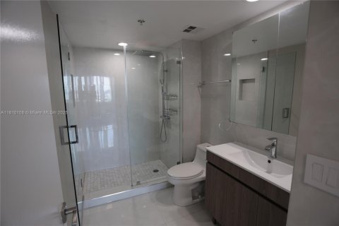 Condominio en venta en Miami, Florida, 2 dormitorios, 108.6 m2 № 1936970 - foto 18