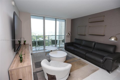 Condominio en venta en Miami, Florida, 2 dormitorios, 108.6 m2 № 1936970 - foto 11